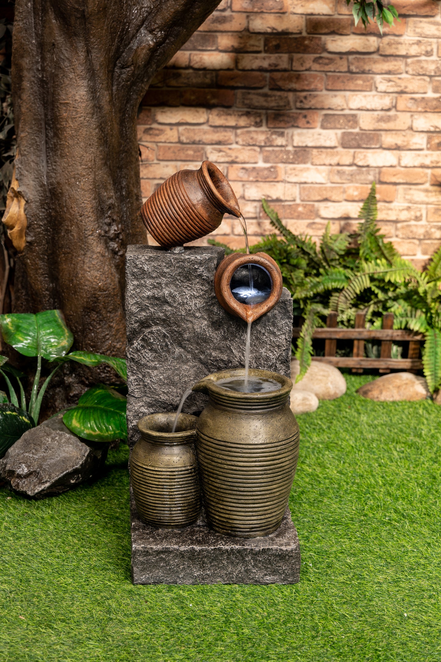 Antique pottery water flow landscape